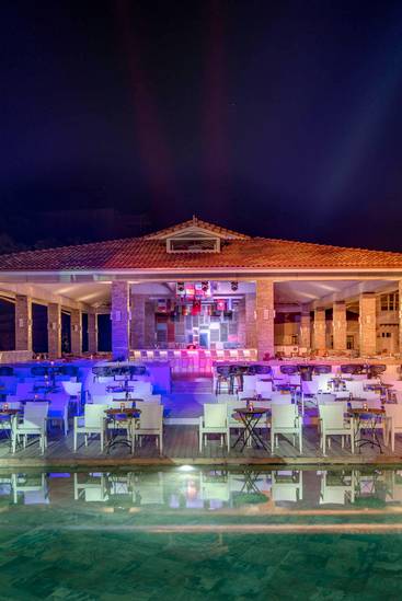 LOTUS BAR