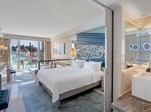 Pool Suite