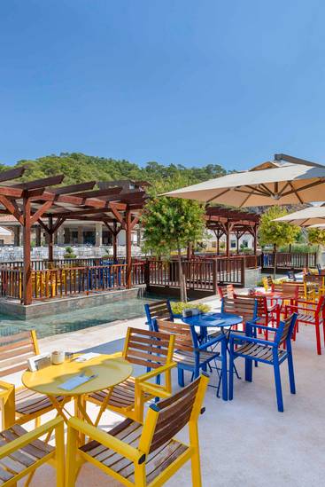 FOOD COURT