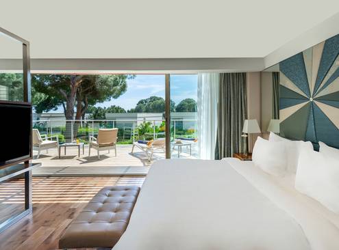 Villa Prive (Private Airport Transfer)