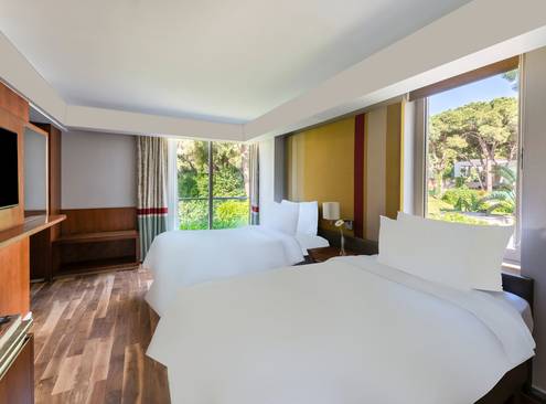 Club Villa (privater Flughafentransfer)