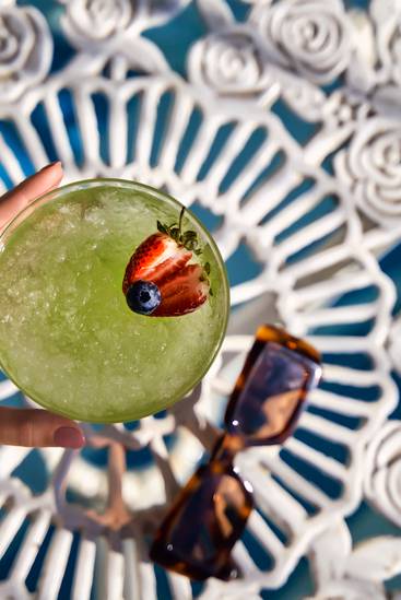 POOL BAR