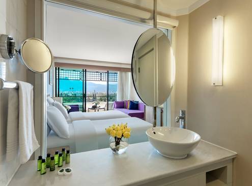 Deluxe City View Room, Two Single Beds