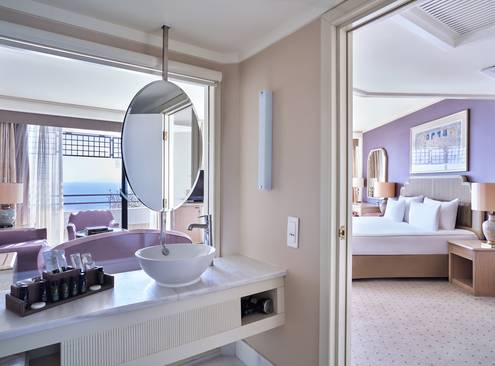 Junior Suite, Sea View, King Bed