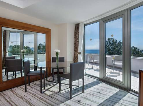 King Suite with Private Jacuzzi