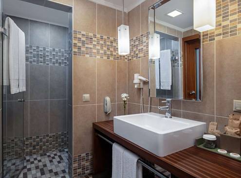 King Suite with Private Jacuzzi
