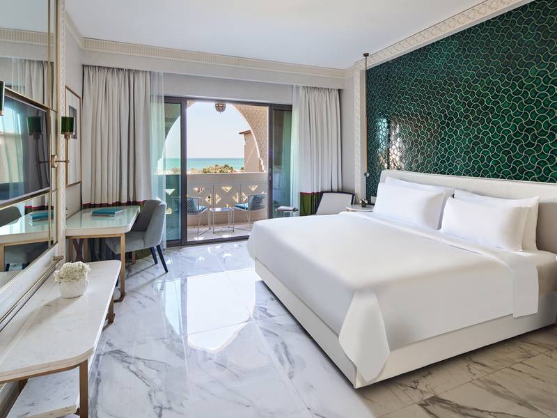 Two Bedroom Family Room - Sea View with king bedded
