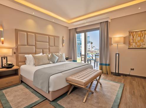 Lagoon Swim-up Suite