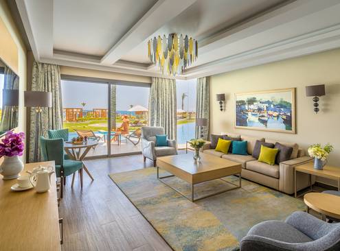 Lagoon Swim-up Suite