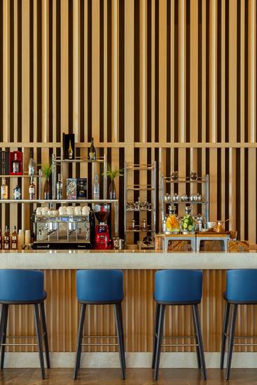 TORYSH LOBBY BAR