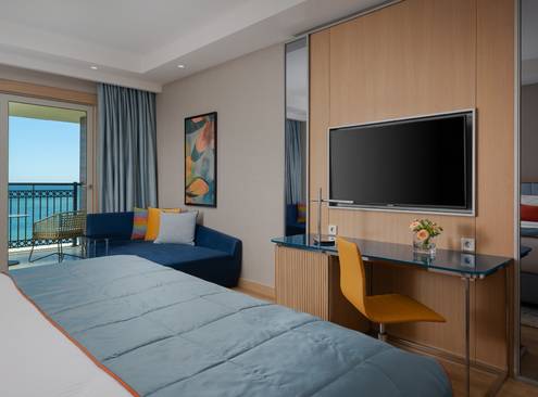 Deluxe Room King Sea View