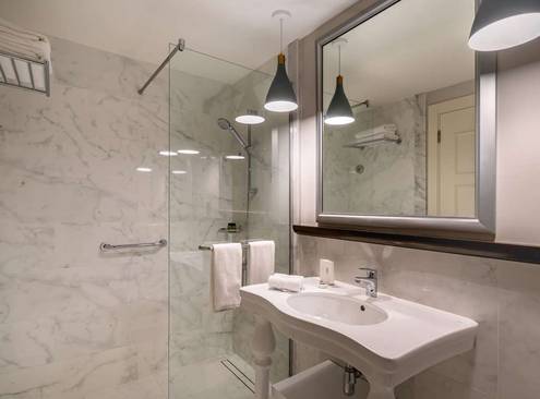 Chambre Premium avec vue sur la mer ou sur la piscine