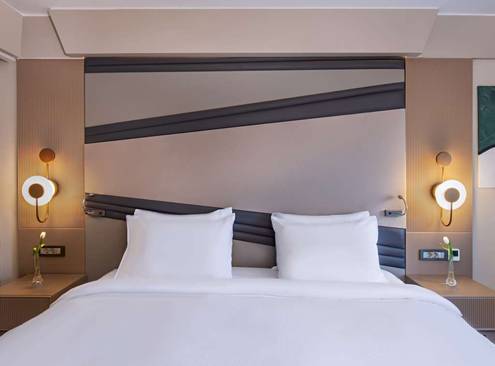 Deluxe Room, Land View