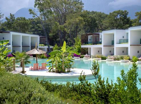 Family Pool Villa