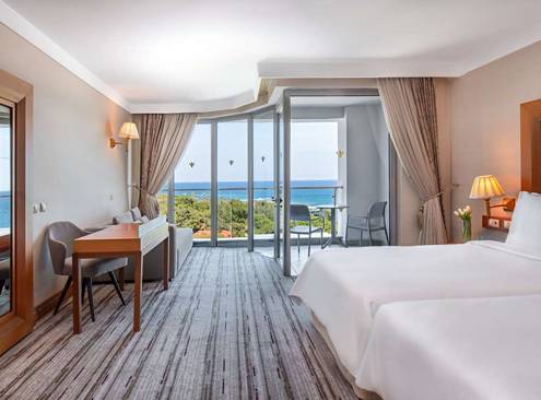 Grand King Suite