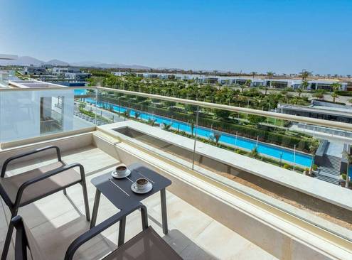 Senior Suite Beach side