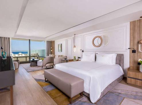 Queen Suite Beach Side