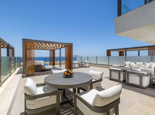 Queen Suite Beach Side
