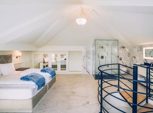 Royal Duplex