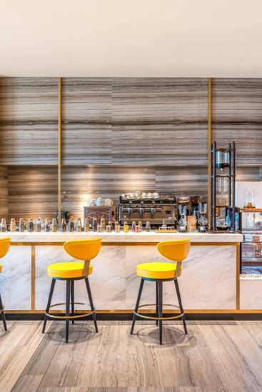 Crust and Lobby Lounge