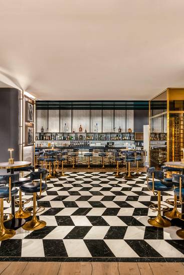 Mr. Tailor Bar