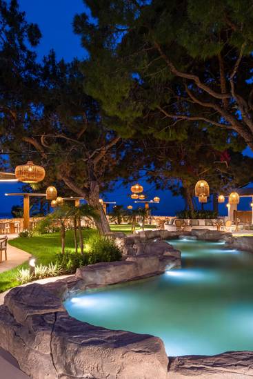Chill & Grill Garden Restaurant