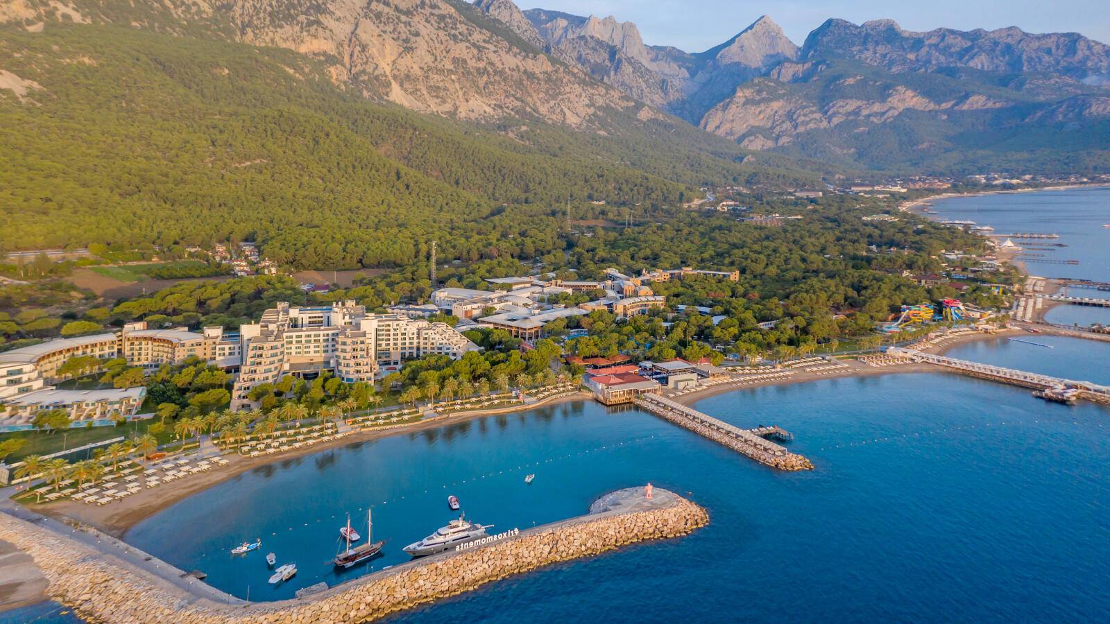 Rixos Sungate - The Land Of Legends Access - All-inclusive Resort in ...