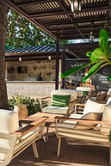 SUNDOWNER BAR