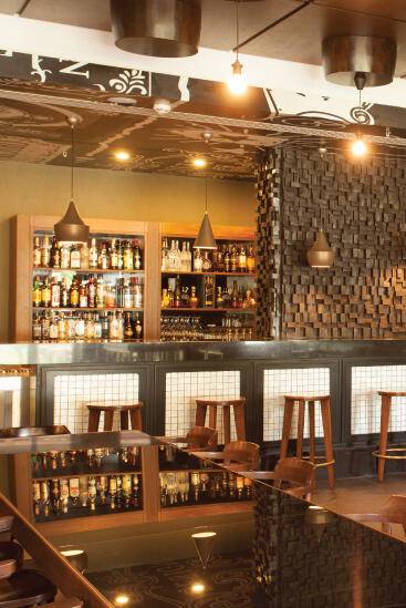 IRISH BAR
