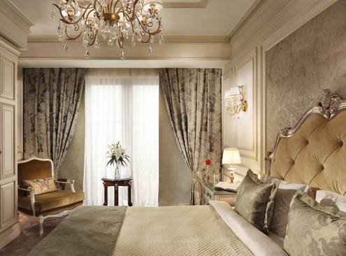 Luxury Suite 1