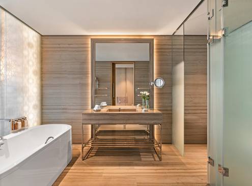 One Bedroom Deluxe Suite 6