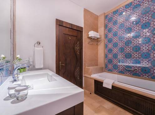 Comfort Club Room