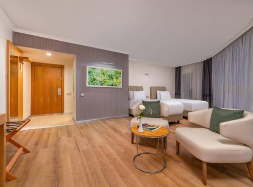 Family Terrace Room With Jacuzzi