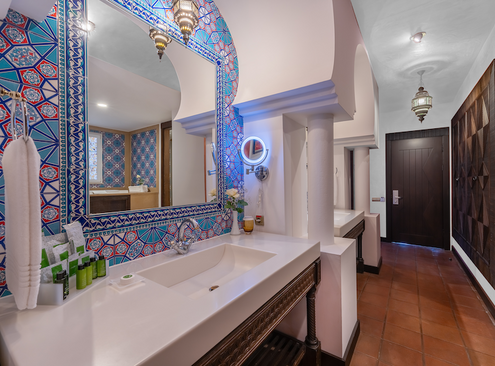 Orient Suite With Jacuzzi