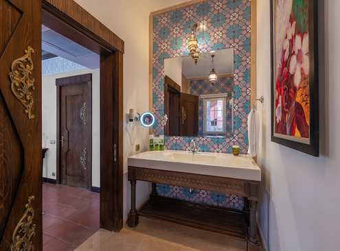 Orient Suite With Jacuzzi