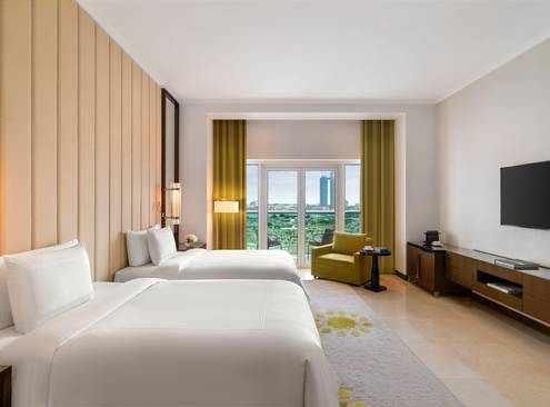 TWIN BEDROOM