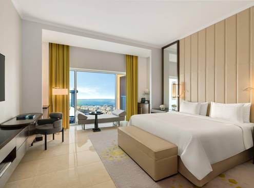 Deluxe Room - Corniche View