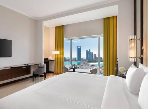 Deluxe Room - Corniche View