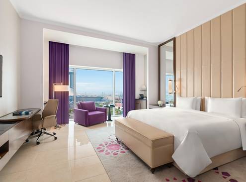 superior room corniche view